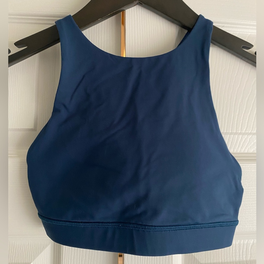 Lululemon energy bra high neck, size 4, color blue, in excellent condition